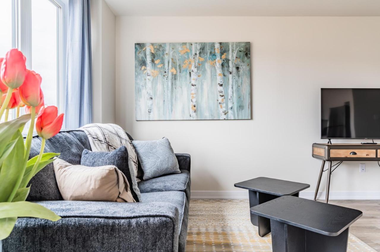 فيلا Luxury Townhouse Close To Fairview Casino In شلالات نياغارا المظهر الخارجي الصورة