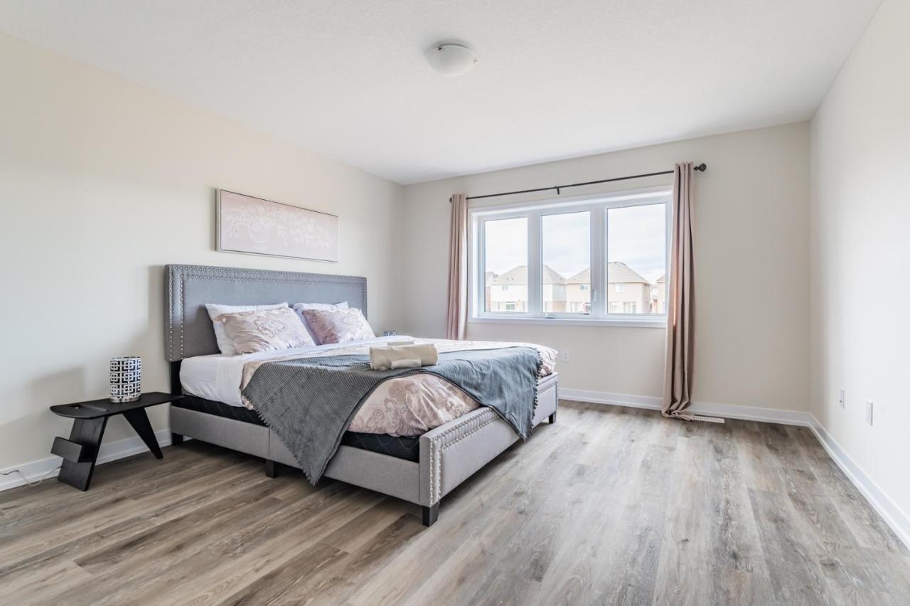 فيلا Luxury Townhouse Close To Fairview Casino In شلالات نياغارا المظهر الخارجي الصورة