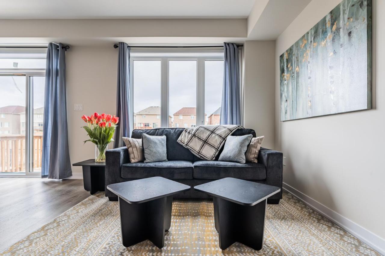 فيلا Luxury Townhouse Close To Fairview Casino In شلالات نياغارا المظهر الخارجي الصورة
